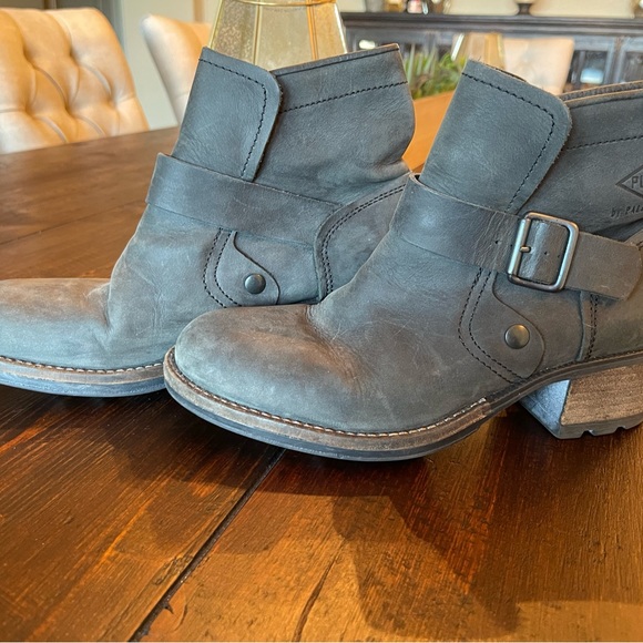 PLDM by Palladium weathered black bootie with buckle - Picture 2 of 5